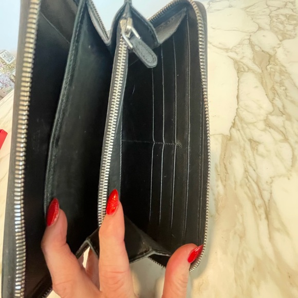 PRADA ZIPPER WALLET LARGE - Picture 4 of 10